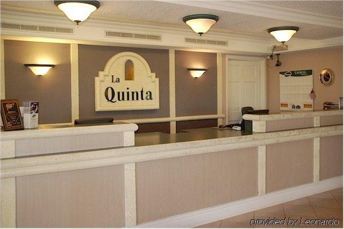 克鲁特杰克逊湖拉奎塔酒店 Clute 内观 照片